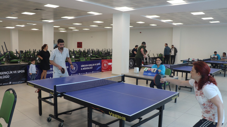 Giresun Eğitim ve Araştırma Hastanesi'nde Masa Tenisi Turnuvası Düzenlendi